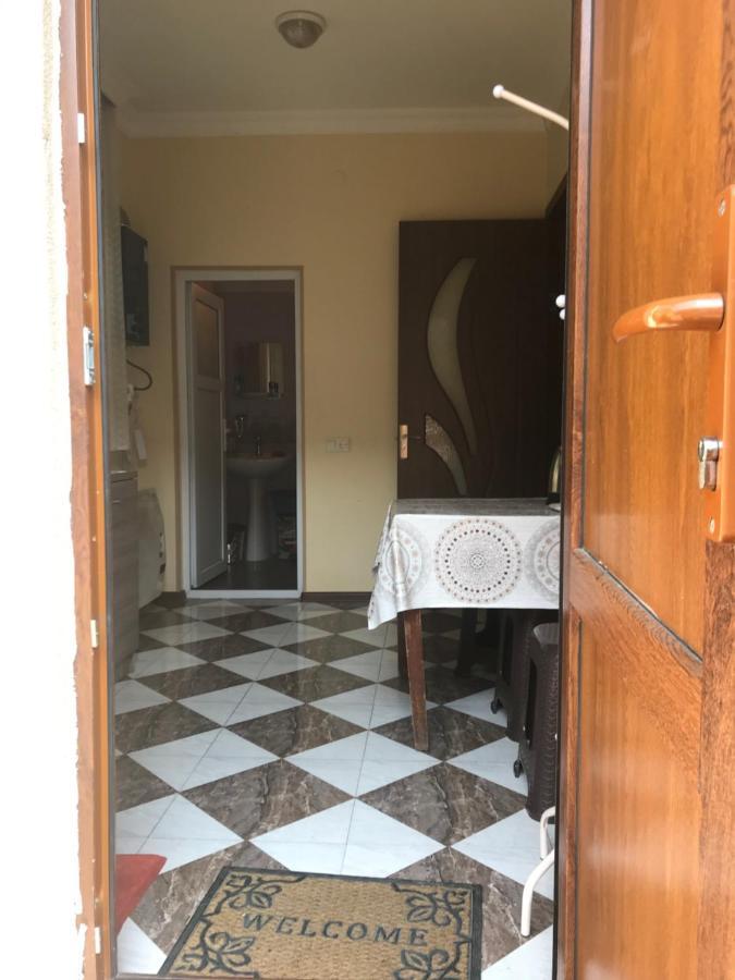 Центр Города Спокойная Улица Kutaisi Exterior photo